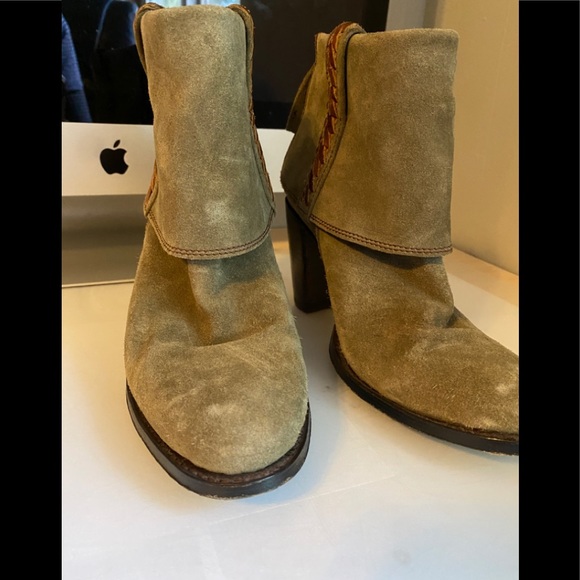 Ariat Two 24 Women's Suede Ankle Boot - Picture 8 of 12